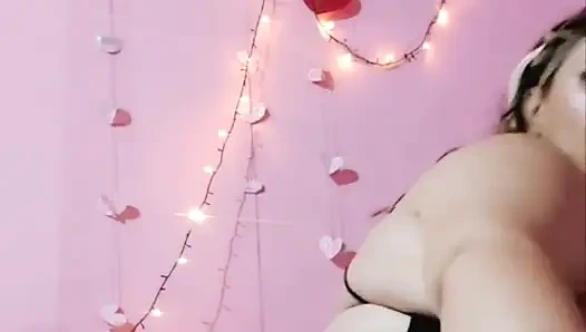 İri güzel kadın ilk kez çifte penetrasyon