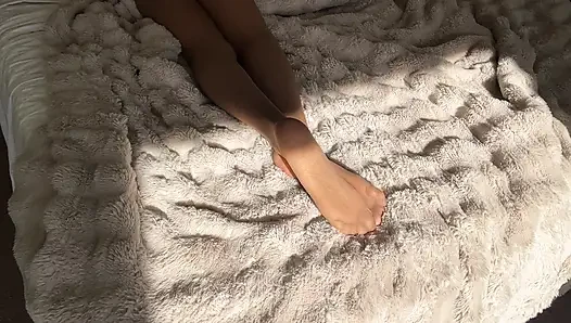 Sheer külotlu çorap tabanları azdırıyor ve ibadet ediyor