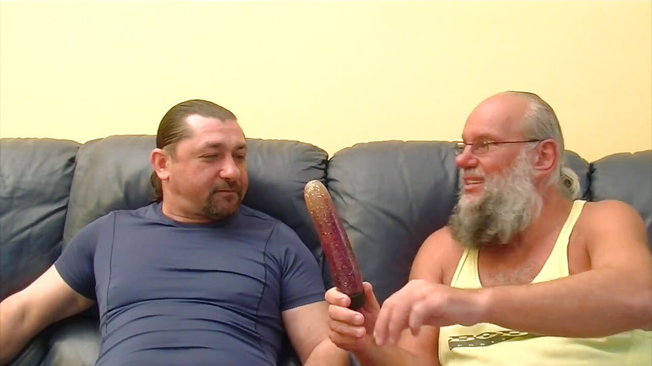 Üvey baba ve erkek arkadaşımla seks