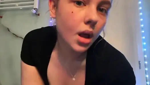 Jucielussie fingering tight anal and pink pussy