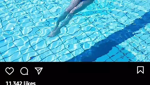 Mediacorp aktör ms jesseca liu yüzme şemsiye tutun kullanın