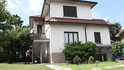 üvey annem karşı konulmaz