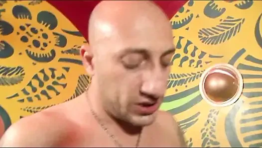 Asyalı kızlar götten büyük yarağı seviyor
