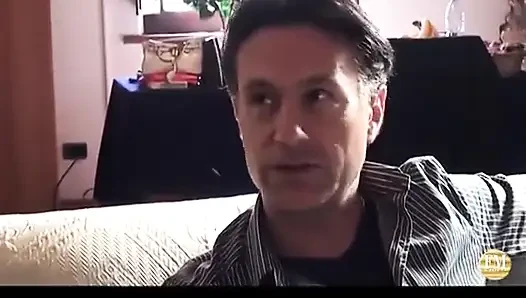 İnanılmaz ateşli kız şimdi yarak istiyor
