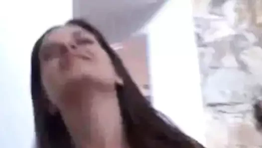 Amatör çiftin ev yapımı seks kaseti