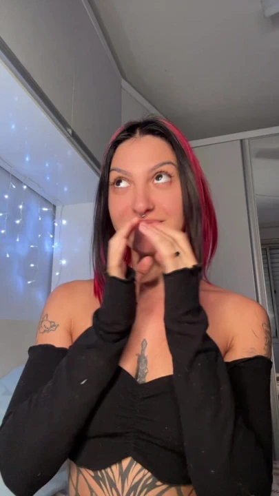 Benimle konuşmaya geldiğinde, bu latin hatun böyle hissediyor