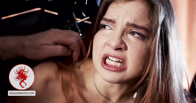 Kızıl saçlı rus genç acıya dayanamaz