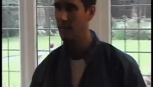 İngiliz olgun milf içinde çorap sikikleri the Repairman