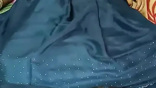 Hintli güzel Telugu teyze Ghost amcığı sikiyor ateşli vücut whail teyzeyi sikiyor