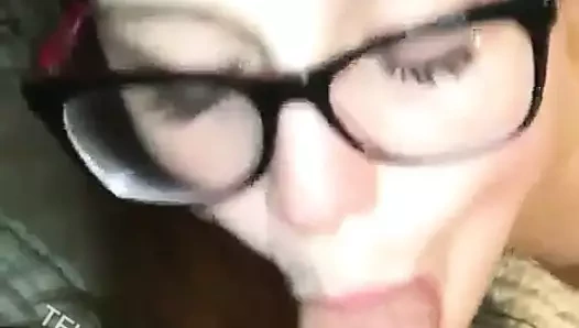 Tarih öğretmenimin sikini emmek