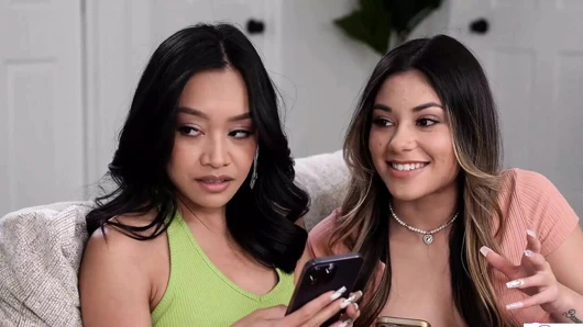 Üvey kız kardeş xxlayna marie üvey kardeşine "Spermini test etmek ve her şeyin iyi olduğundan emin olmak istiyoruz" -s5:e5