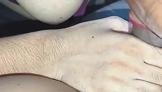 Hintli kadın üvey kız kardeş ilk kez chudai Hintli seks yapıyor
