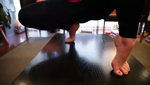 Ludella hahn balon tabancasıyla ayak eğlencesinde!