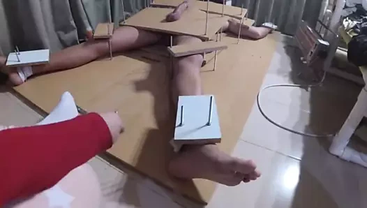 Amatör femdom kızdırmak handjob ve ayak tickle müzik tarafından ivvill