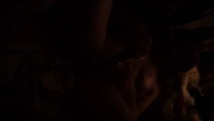 Kedi karşılar yapay penis