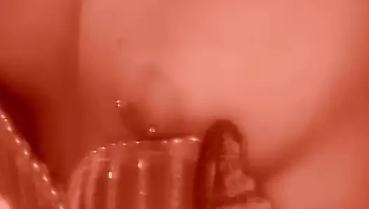 Prag'da gerçek bir porno setinde anal ve işiyor