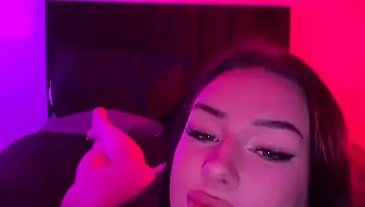 İngiliz gotik büyük göğüsler asmr edepsiz konuşma