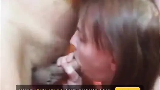 Kendimi sevmeyi ve alet emmeyi çok seviyorum
