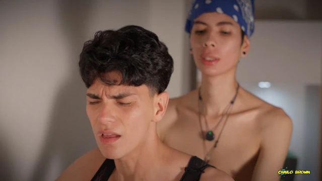 Bakire erkek arkadaş Dave Lion ilk kez magic c büyük yarağı almaya hazır gerçekten ilk kez mi?