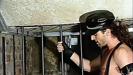 Ateşli esmer köle azgın