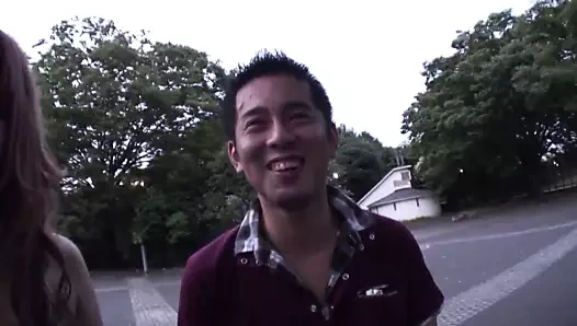 azgın adam alır onun aracı emdi tarafından esmer bebeğim açık havada