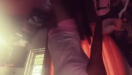 Üvey kızın üvey babasının yarağına hiç utanması yok