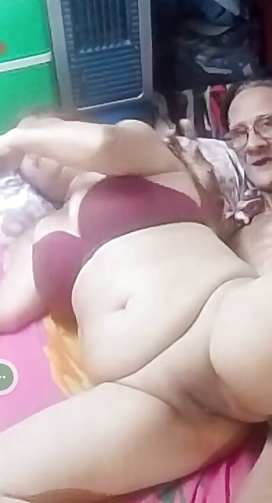 Orgsam'ın tüm ayrıntılarını asla unutmadan birçok kez sikişiyor