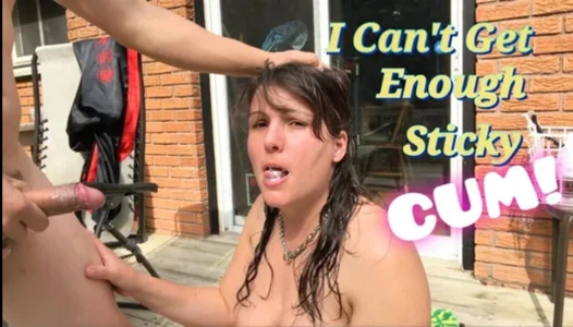 Ateşli ıslak evli kadının anal ve amcığını esnetiyor!!