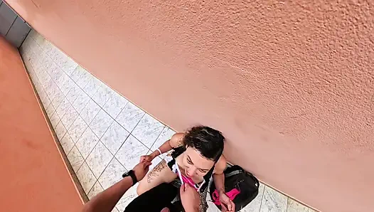 Sigara içerken yakalanan öğrenci kıyafetlerini yırttı ve sikildi. Bölüm 2