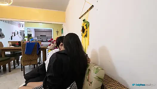 Kocam her şeyi dinlerken patron beni sikiyor!
