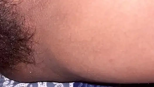 Evde kimse yokken kız arkadaşını eve çağırdı ve sikti.