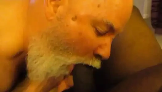 Siyah yarak iki kez.