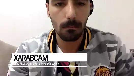 Genç Arap haydut gay izleyiciler için mastürbasyon yapıyor - Arap gay