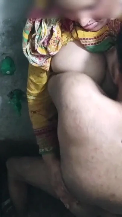 Момент падения челюсти из "Невестки Devar в стиле дези"