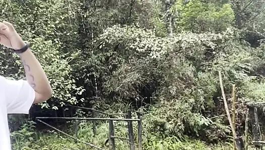 Nehrin yanında yakalandım