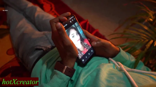 Hintli güzel göğüslü kızı sertçe sikiyor! Yeni kız seks videosu