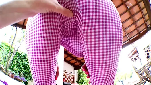 Analfuck mit verschiedenen Strumpfhosen auf dem geilen Arsch