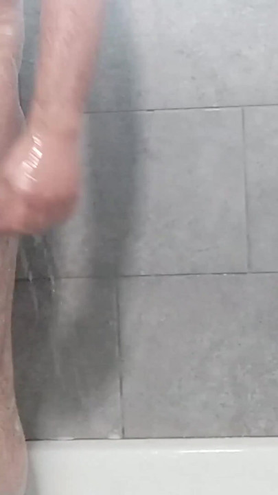 Hot daddy shower | Clip 1