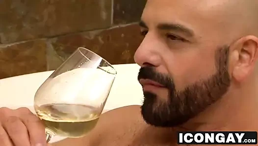 Brandon çalışma onun adım baba şişmiş horoz