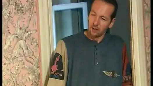 İki iyi kuyruk için güzel bir domuzcuk.