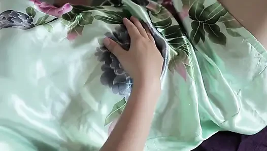 Endonezya pornosu: sikişmeden önce çoktan ıslanmışsın