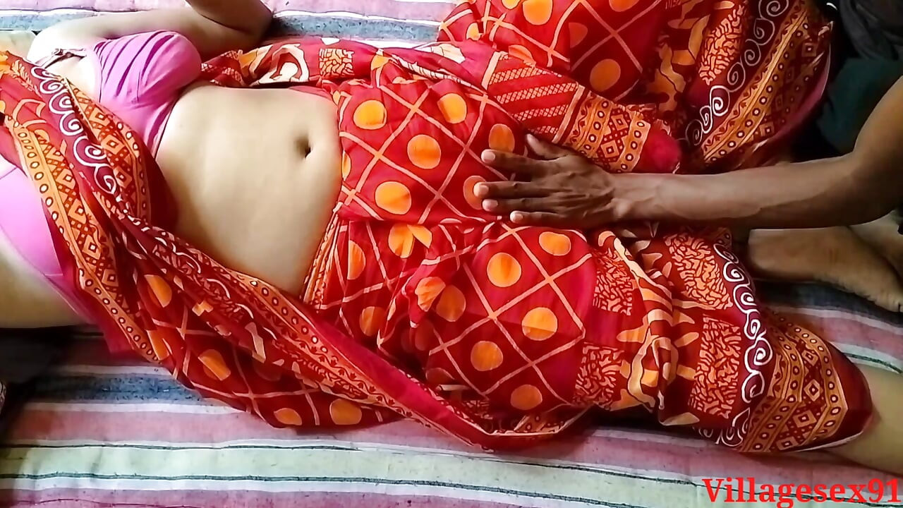 Red Saree Sonali Bhabi Sex By Local Boy ( Official Video By Villagesex91)