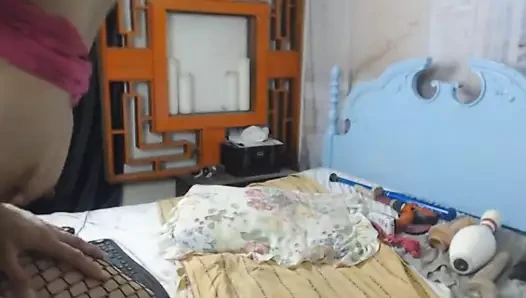 Busty esmer çılgınca kıçını ve amını sikikleri