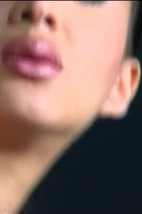 Edepsiz küçük sürtük derinden alıyor