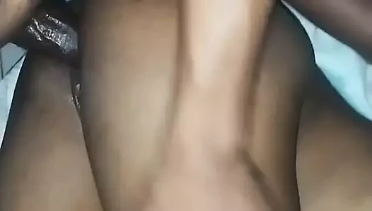 Gerçek minik üvey kızın amcığını doğuruyor! Karnını içeriden çıkarmama izin ver