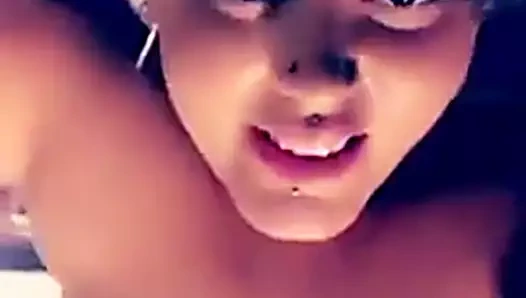 Havamdayken, beni yapmak için büyük bir horoza ihtiyacım olduğunu düşünmüyor musun?