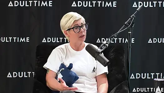Cami Strella bir kült hayatta kalmak, tiktok şöhreti ve tek eşlilik dışı | Adult Time Podcast