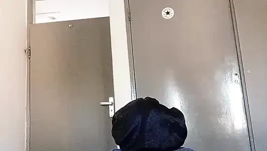 Zimbabveli bakire kız evlenmeye hazır
