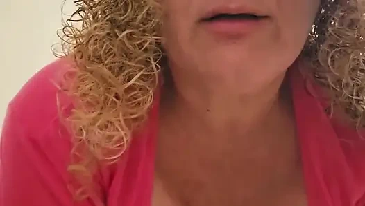 Bayan tammy amcık yeme temellerini öğretiyor