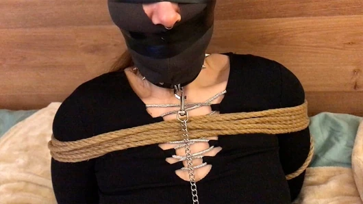 Tightly tied up sexy long-haired milf in a collar - homemade amateur BDSM bondage - Lovessie
